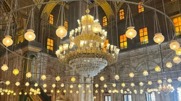 Cairo Egypt: Ultimate Travel Guide to Pyramids, Museums & Nile